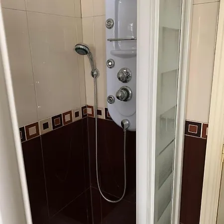 Mooi En Erg Ruim Appartement Met Een Openhaard Málaga Exterior foto