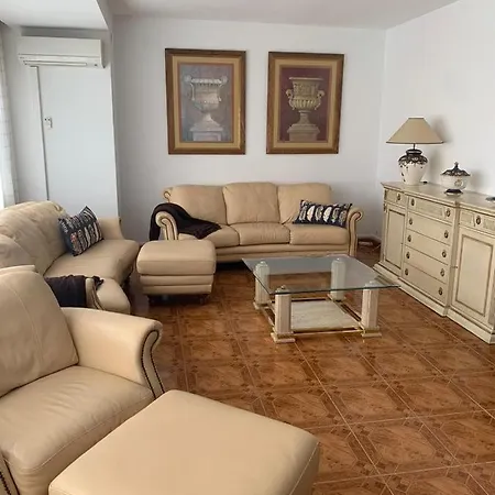 Mooi En Erg Ruim Appartement Met Een Openhaard Málaga Exterior foto